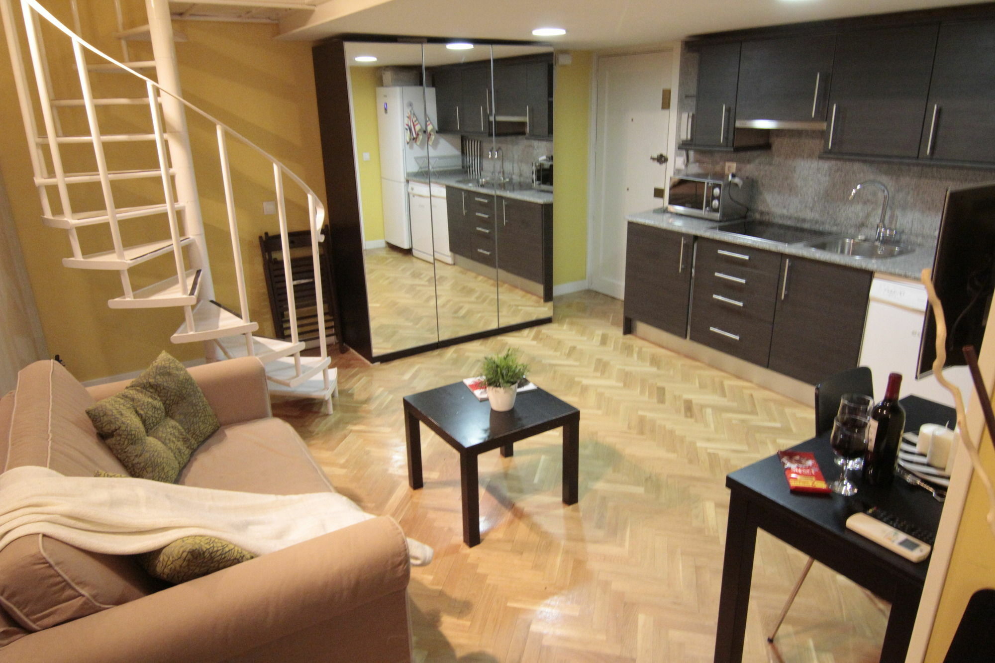 Sol Mayor Apartment Madrid Ngoại thất bức ảnh